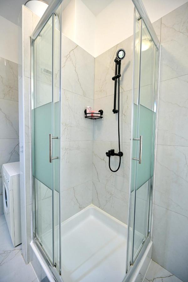 Luxury Laura Apartment *